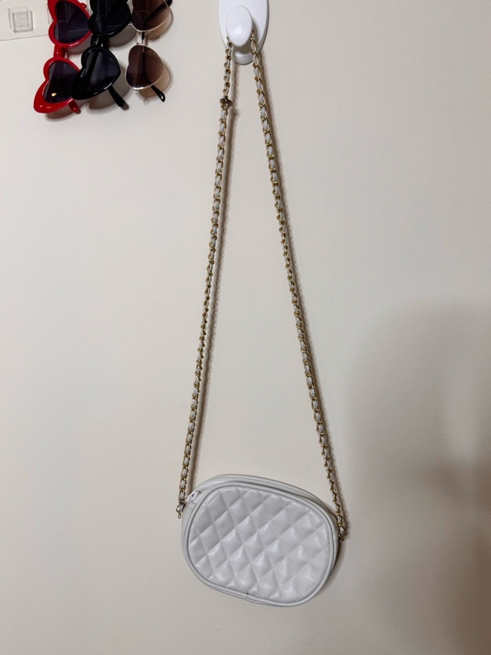 Vintage White Quilted Crossbody Bag with Gold Chain